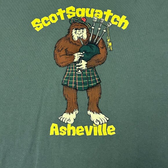 Scotsquatch Asheville North Carolina Graphic Tee Sasquatch Playing Bag Pipes - Picture 2 of 3